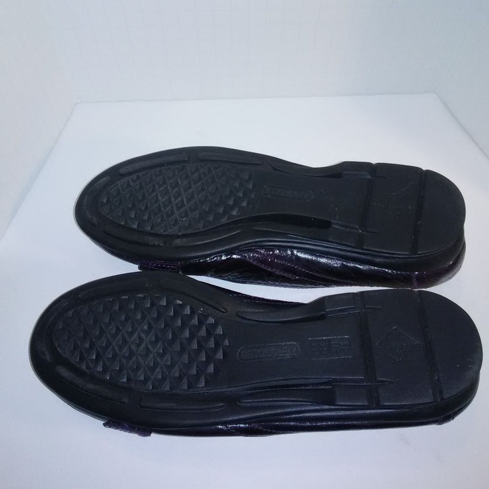 Aerosoles Flats Women's- Plum size 6.5 shoes - Picture 6 of 6
